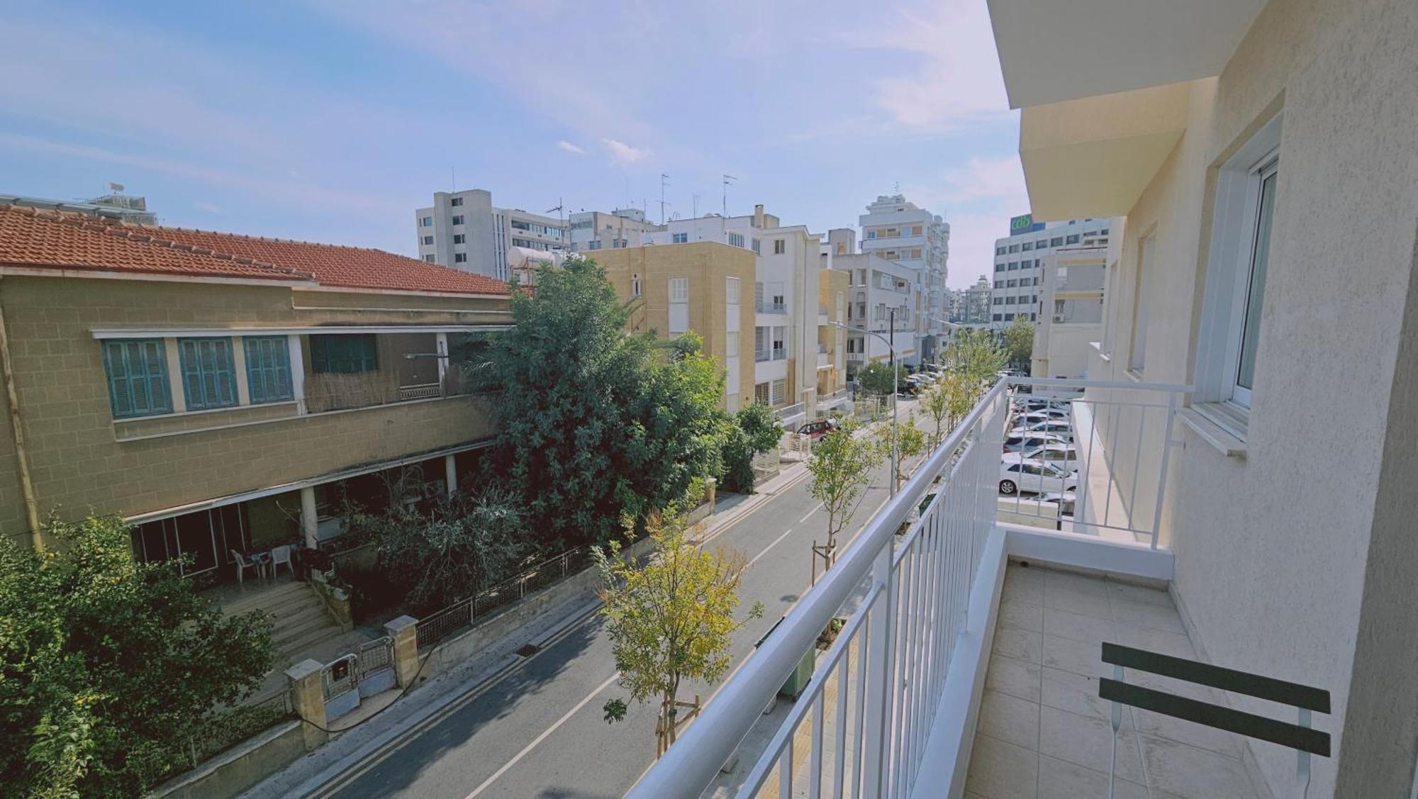 Stay Cosmo City Suites Никозия Екстериор снимка