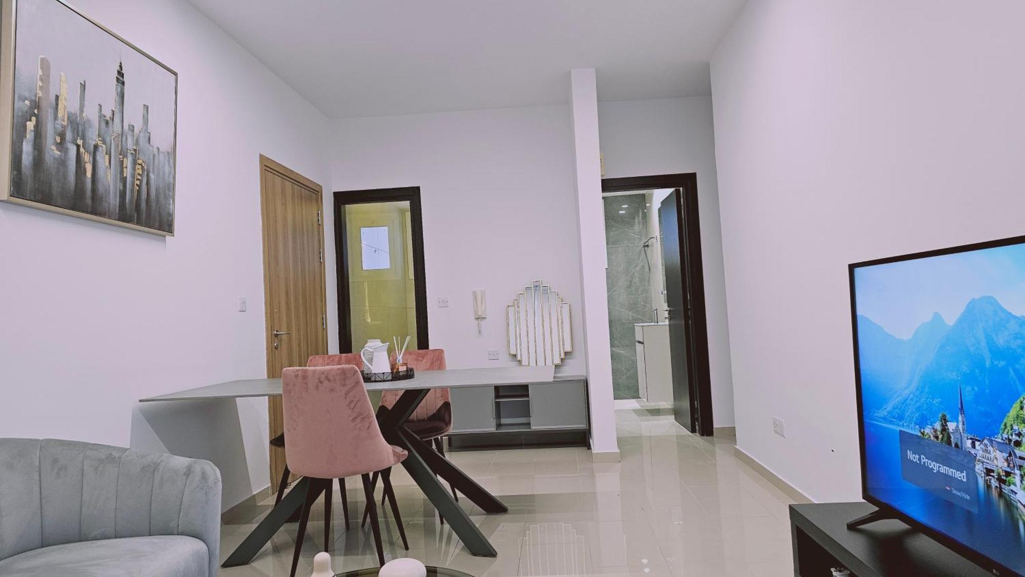 Stay Cosmo City Suites Никозия Екстериор снимка