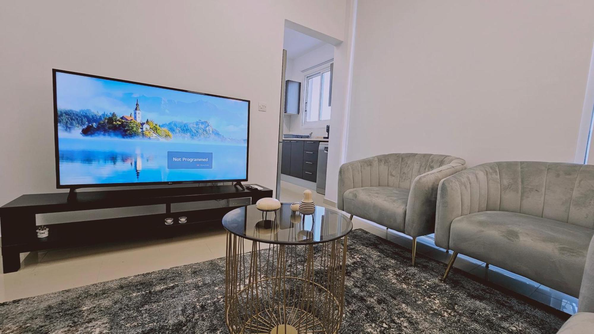 Stay Cosmo City Suites Никозия Екстериор снимка