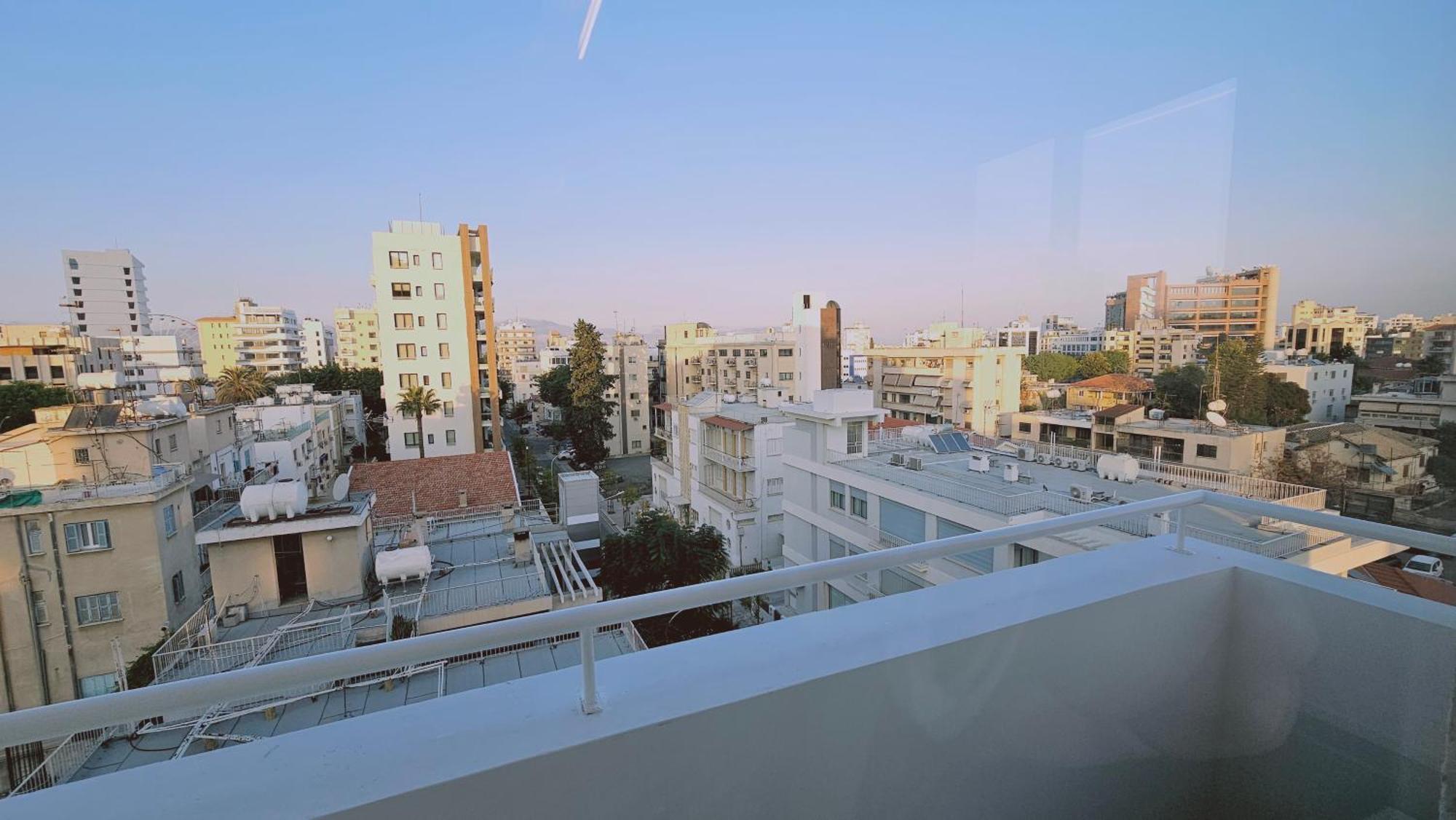 Stay Cosmo City Suites Никозия Екстериор снимка