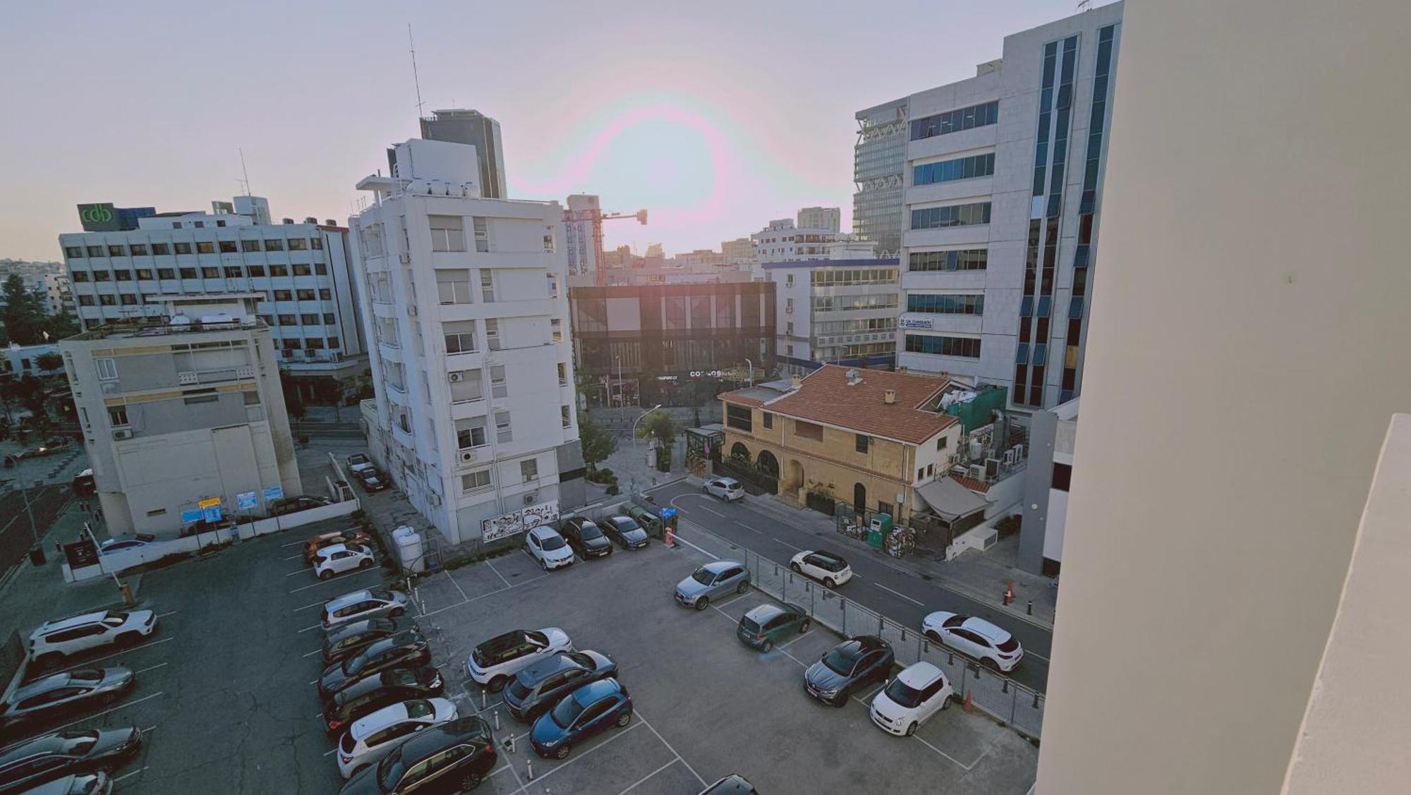 Stay Cosmo City Suites Никозия Екстериор снимка