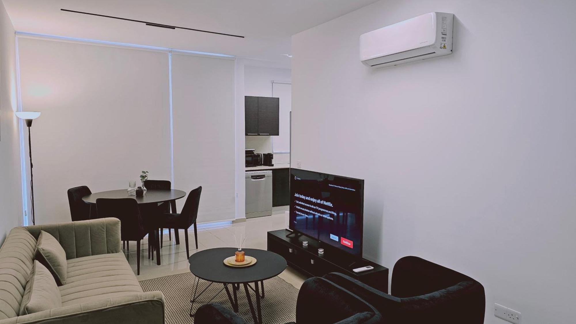 Stay Cosmo City Suites Никозия Екстериор снимка