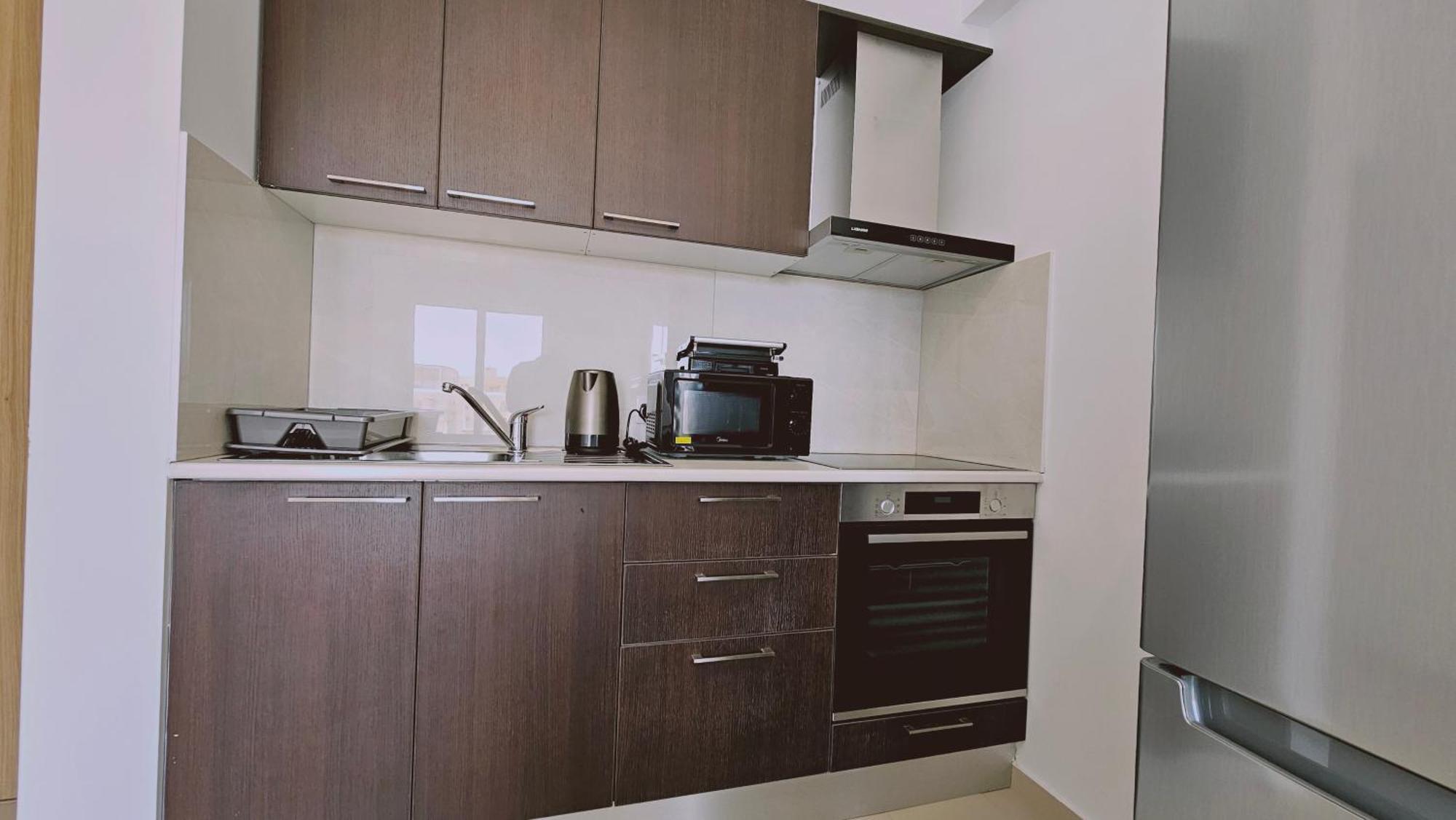 Stay Cosmo City Suites Никозия Екстериор снимка