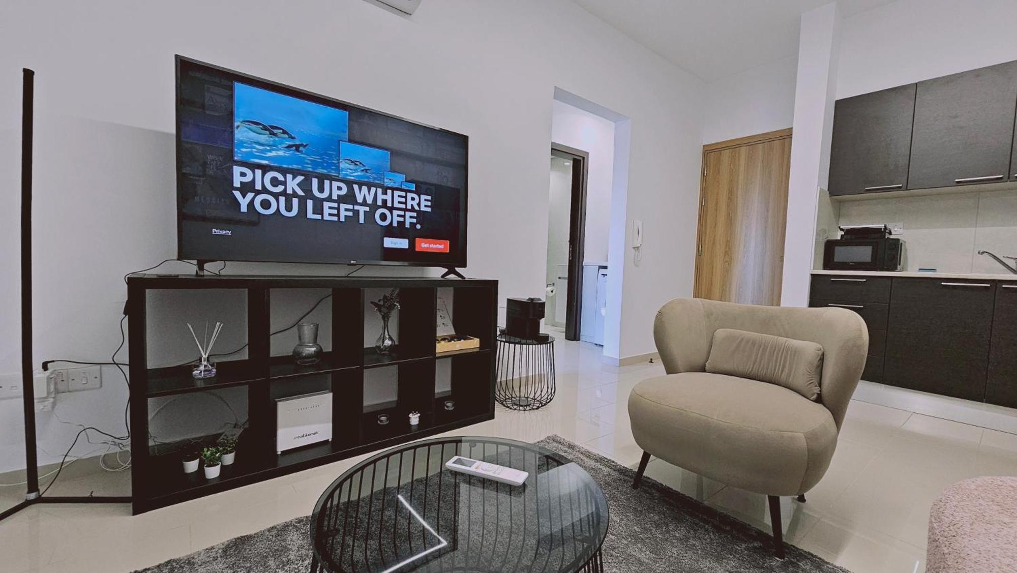Stay Cosmo City Suites Никозия Екстериор снимка
